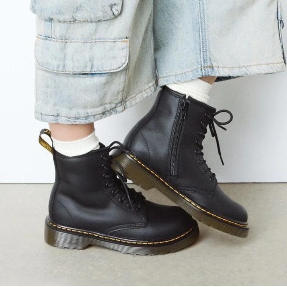 Dr. Martens Kids 1460 Softy T Leather Lace-Up Boots Kids‎ Size 3 Black